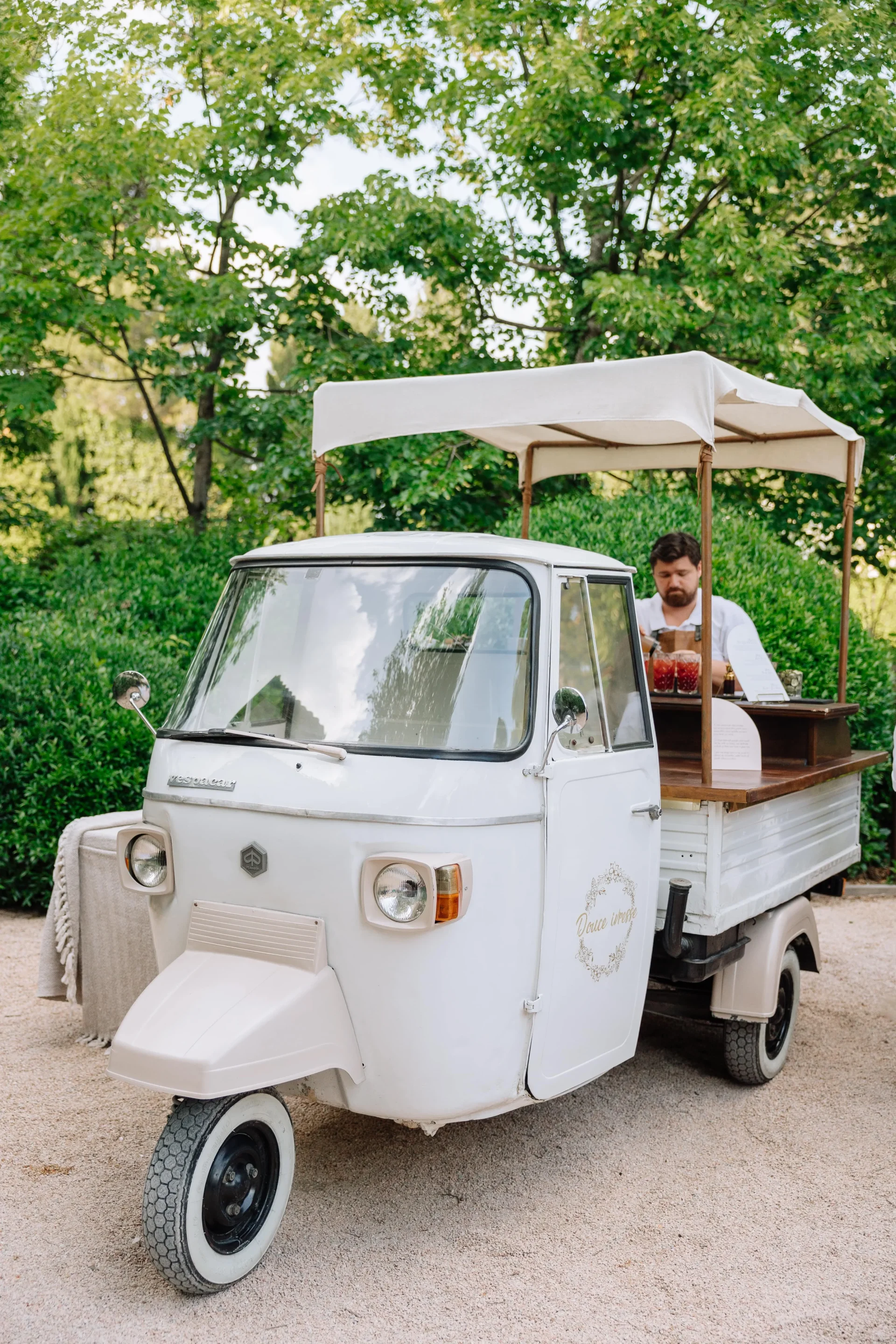 nicolas-terraes-260523300